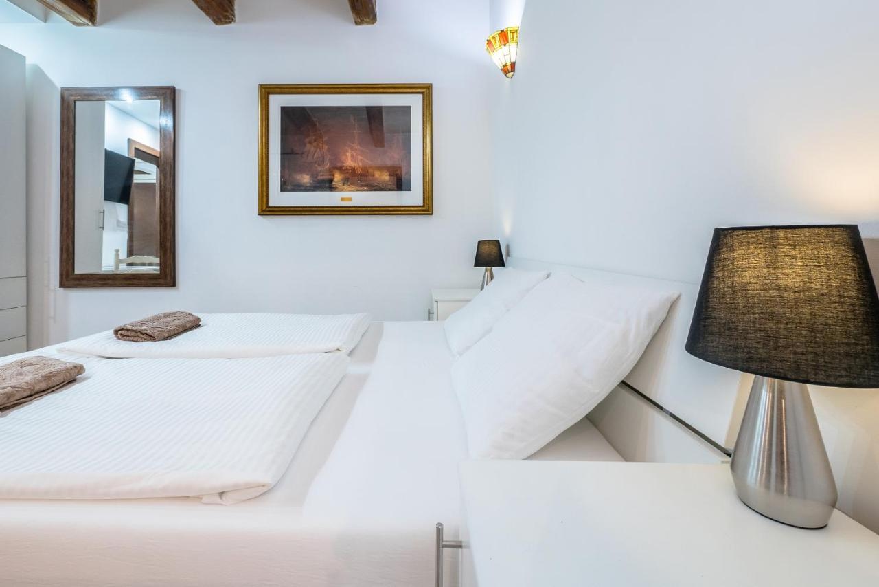 Valletta Main Street Apartment DELUXE Extérieur photo